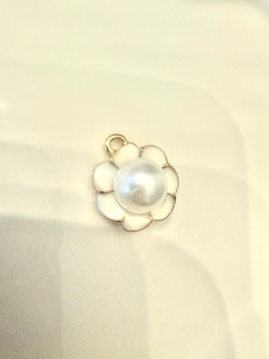 Wedding flower charm