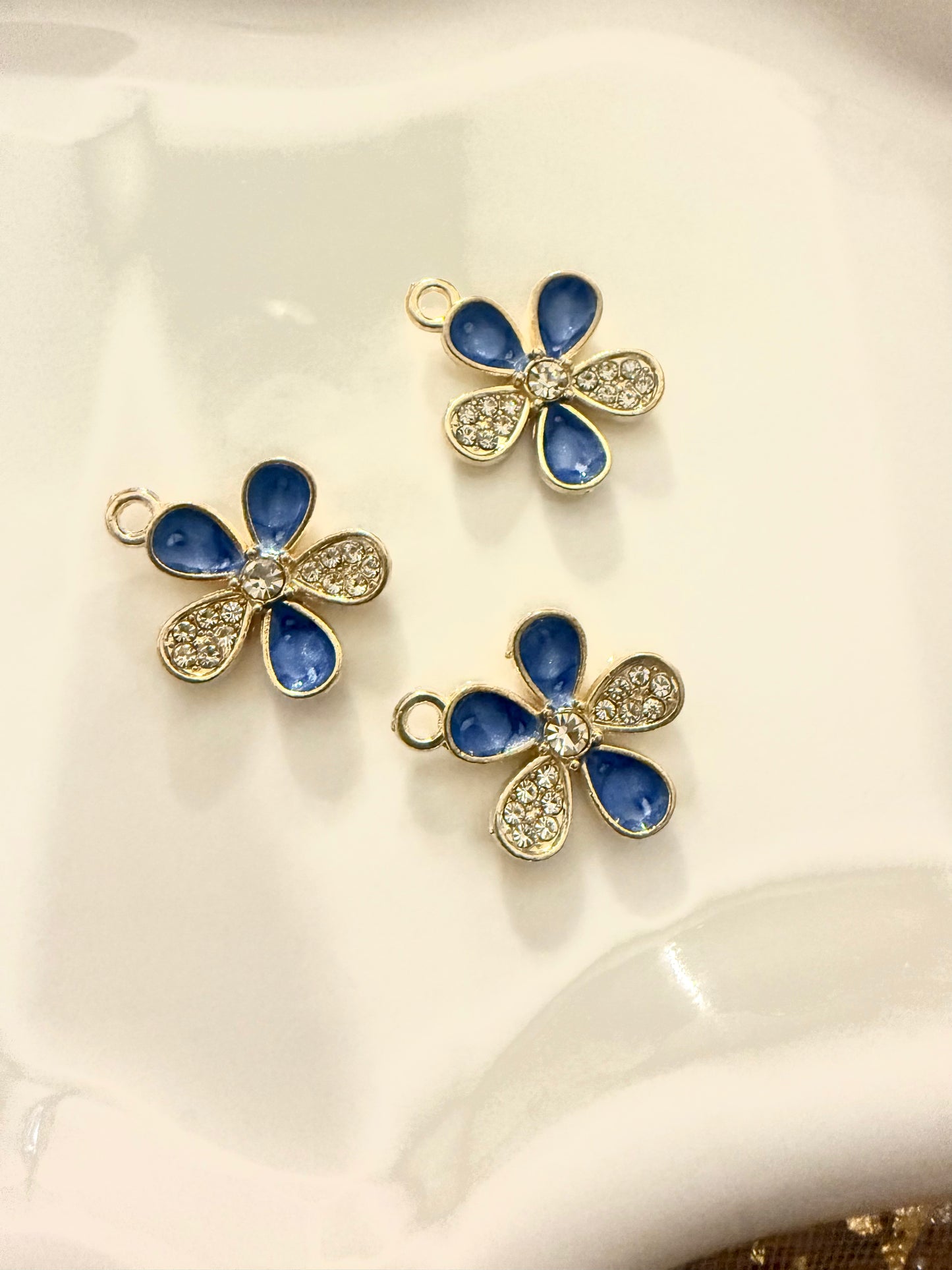Elegant Blue Flower Charm