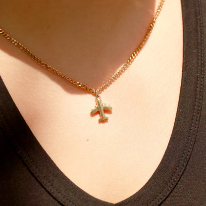 Solid airplane charm