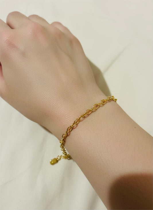 The Ella Bracelet
